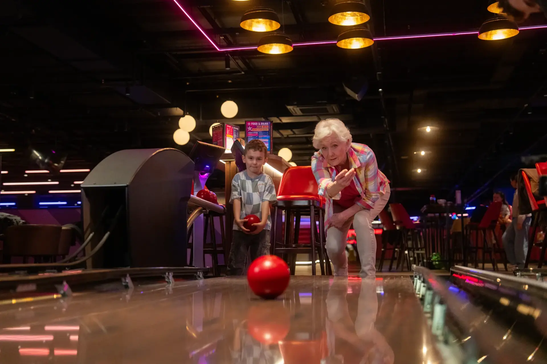 Duckpin bowling at Hollywood Bowl