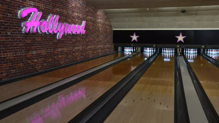 TEN PIN BOWLING AT Leeds