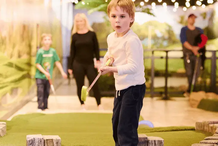 Mini golf and arcade birthday party package at Splitsville