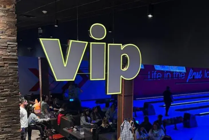 New VIP Lanes at Splitsville Bowl Hamilton