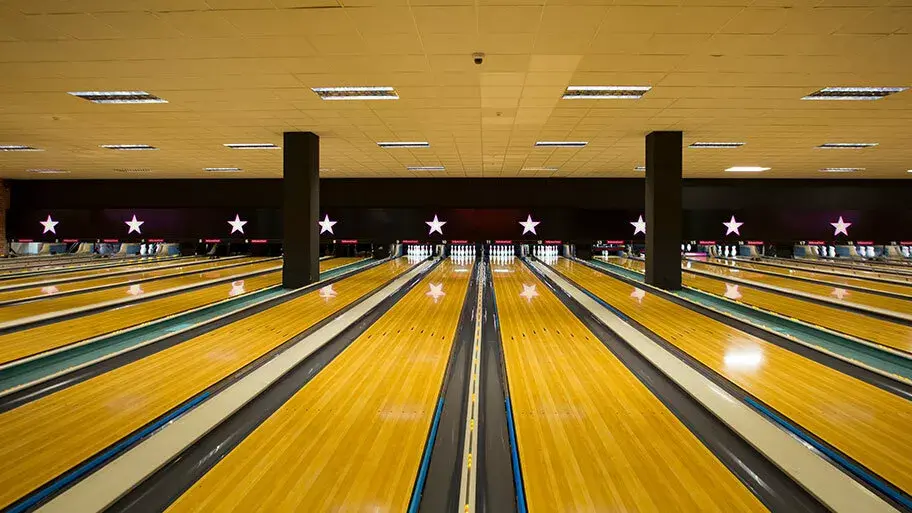 BOWLING AT BIRMINGHAM BROADWAY PLAZA