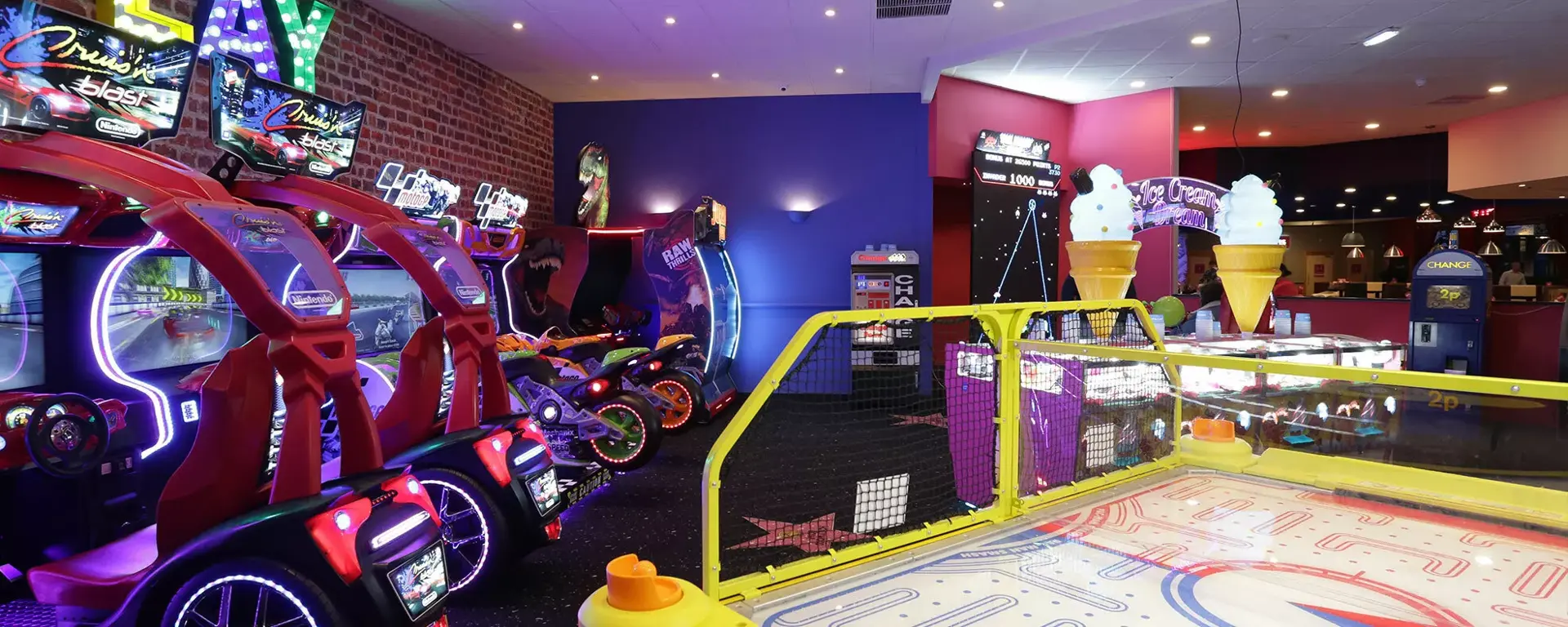 Arcade games and amusements at Hollywood Bowl Dagenham