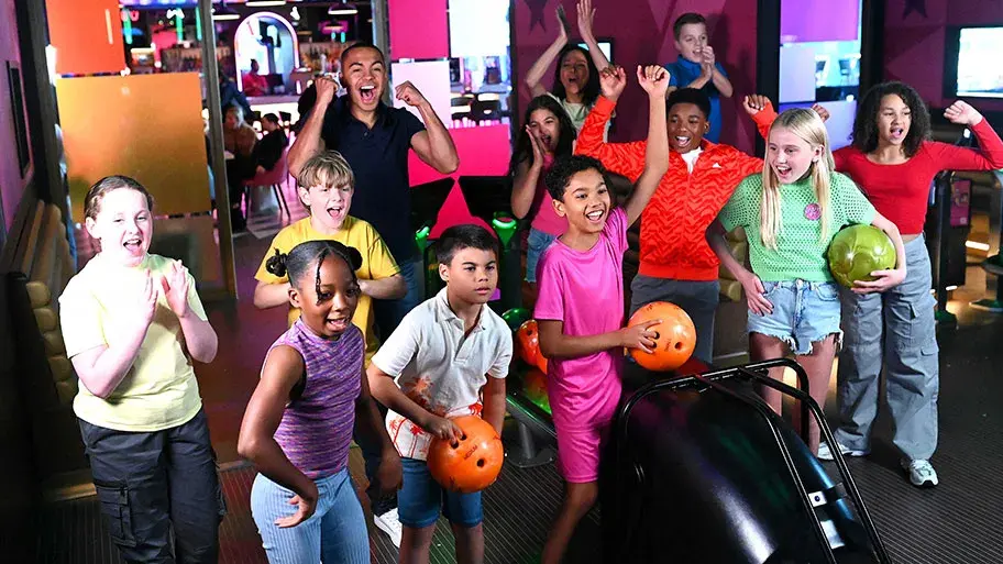 A kids bowling birthday party at Splitsville Bowl Creekside
