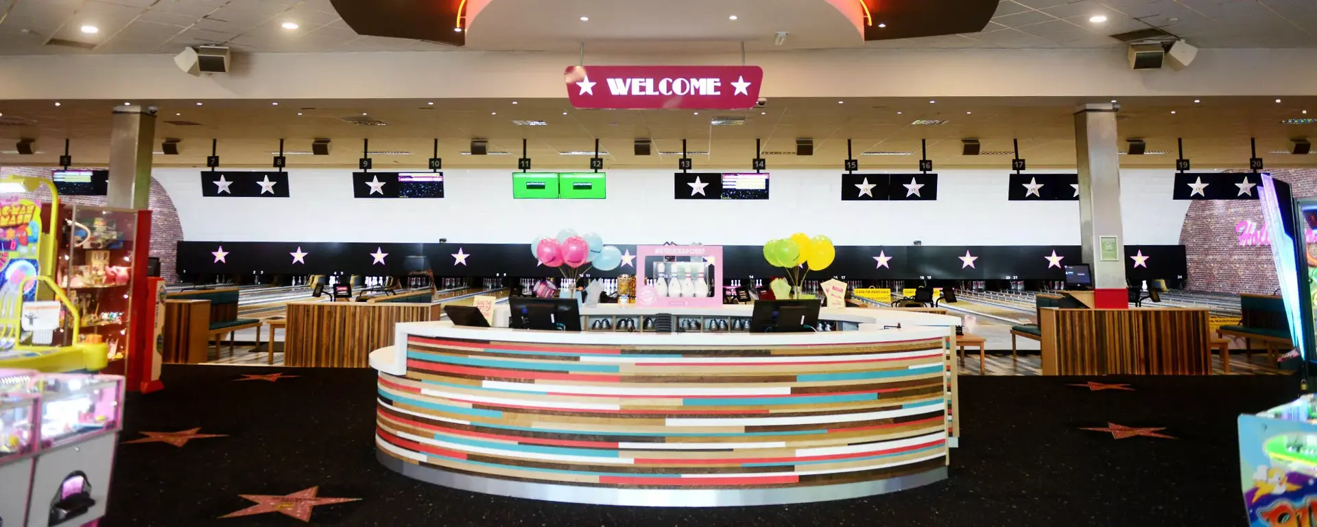 Reception desk at Hollywood Bowl Oxford