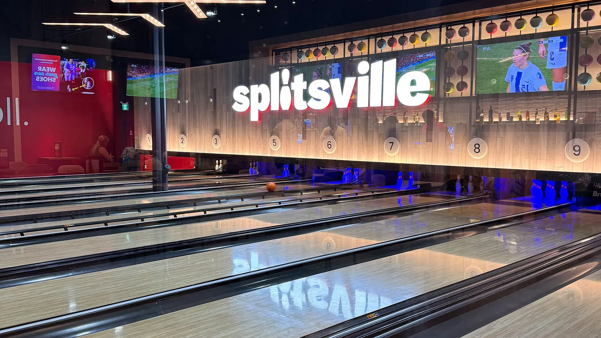Bowling Lanes at Splitsville Bowl Kanata
