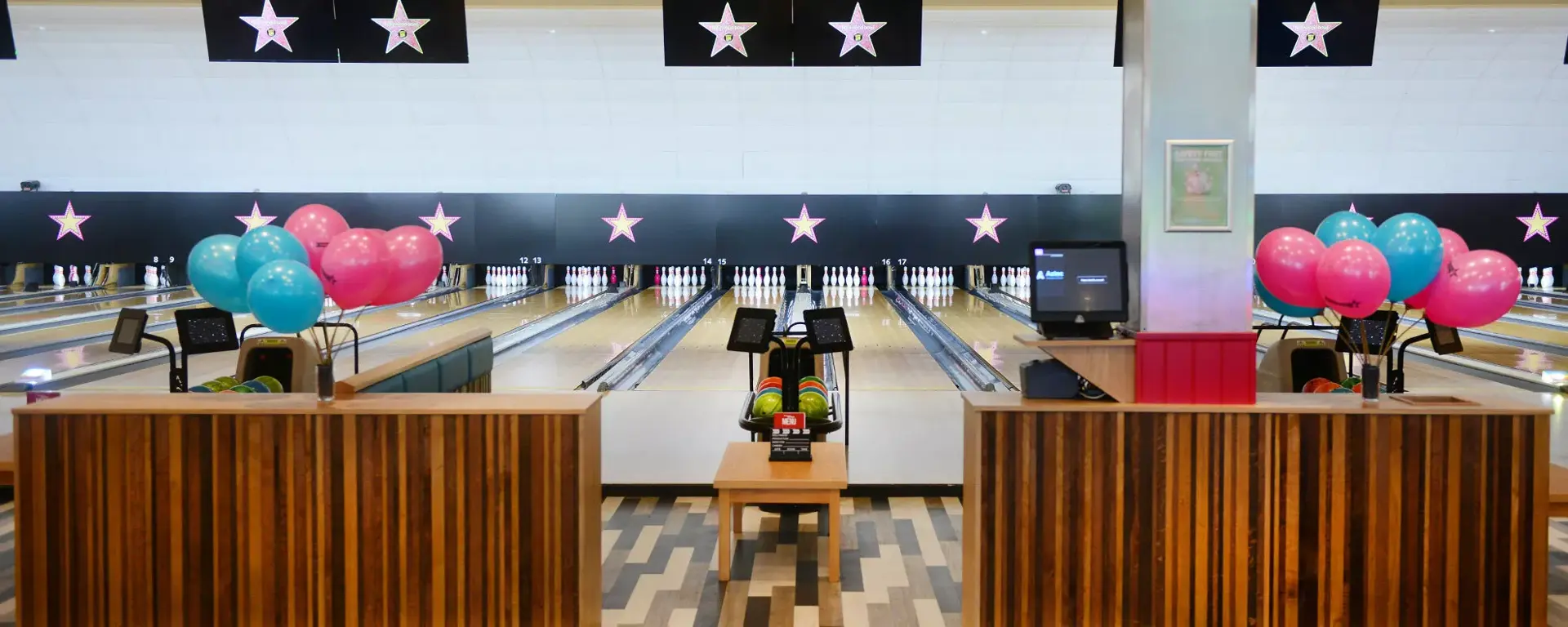 Lanes and balloons at Hollywood Bowl Oxford 2