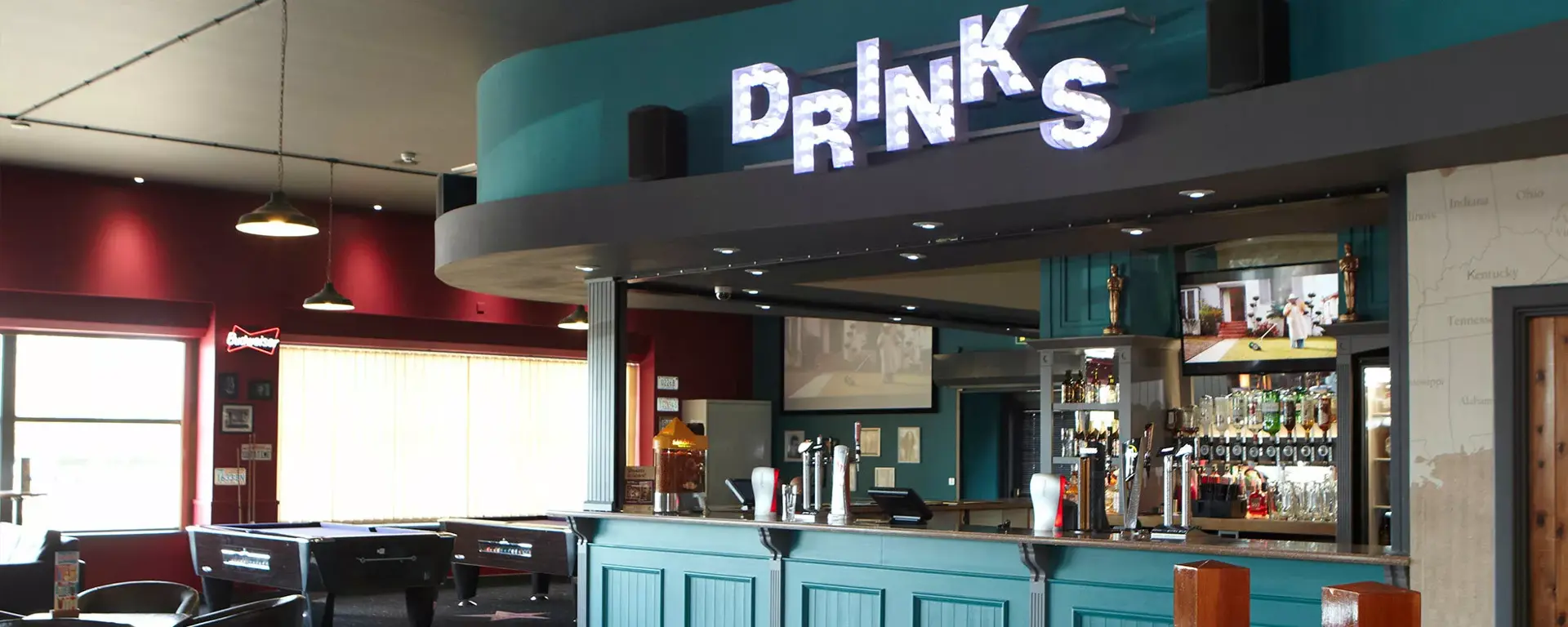 Drinks and bar at Hollywood Bowl Hull