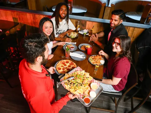 Diner at Splitsville Bowl Argentia