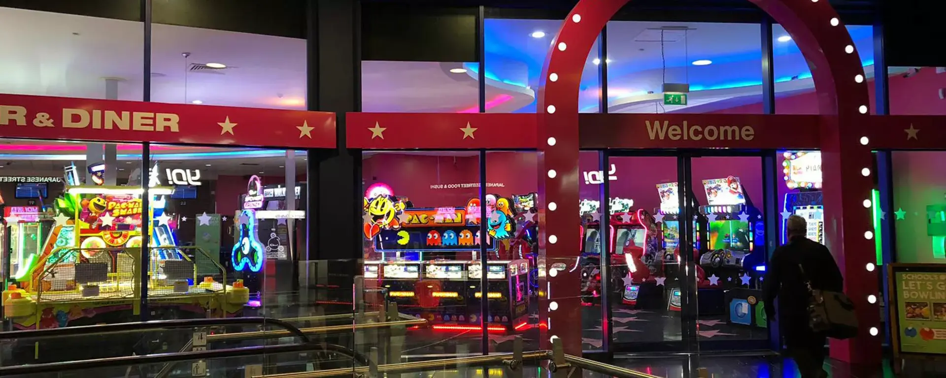 Entrance to Hollywood Bowl High Wycombe