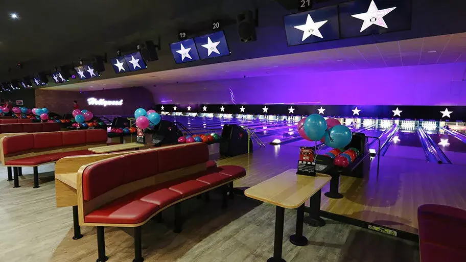 Bowling at Washington